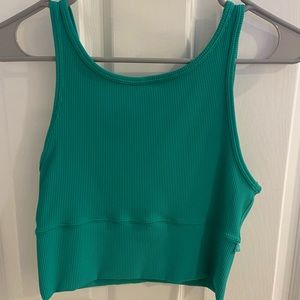 New Lululemon “Power Pivot” tank-Size 6